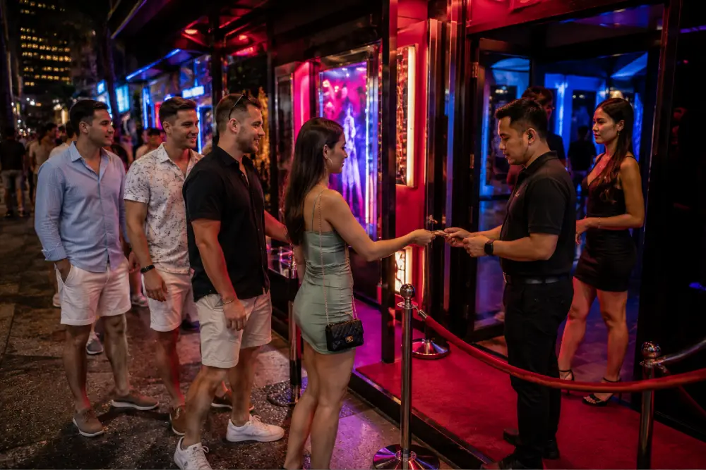 Follow Basic Adult Show Etiquette